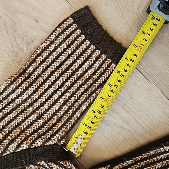 Romeo & Juliet Couture Retro Chunky Knit Sweater Dress, Small - Picture 10 of 16